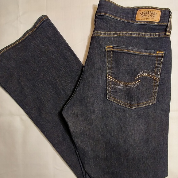 Levi's Signature Denim - Women's Signature Series Jeans by Levi's